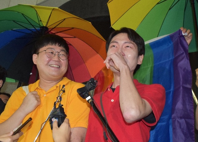 画期的！ 韓国最高裁が同性パートナーの健康保険の被扶養者の登録を認めました【g-lad xx】
