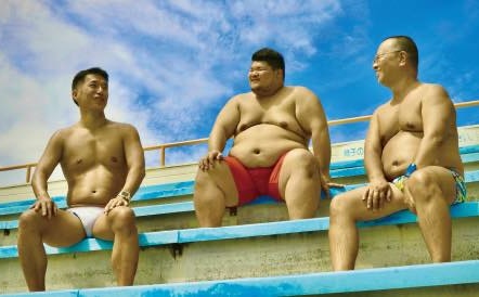 ゲイのリアルも描かれたドキュメンタリー映画『沼影市民プール』